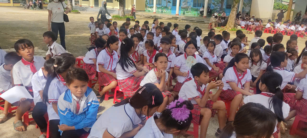 HỘI THI MÂM NGŨ QUẢ – VUI HỘI TRĂNG RẰM CỦA TRƯỜNG TIỂU HỌC LÊ VĂN TÁM