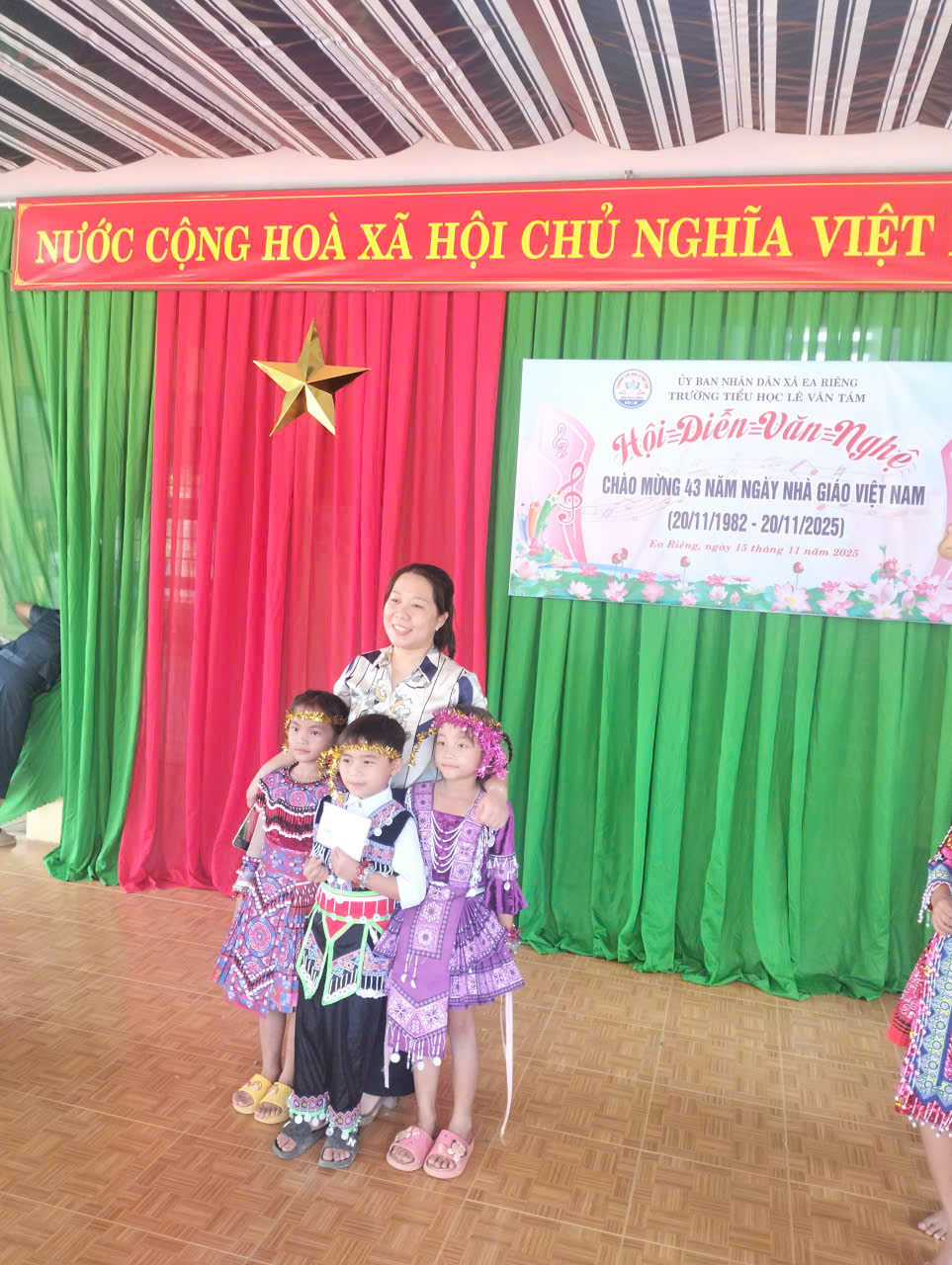 HỘI DIỄN VĂN NGHỆ CHÀO MỪNG NGÀY NHÀ GIÁO VIỆT NAM 20/11/2025